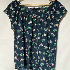 LC Lauren Conrad‎ Dark Blue Floral Top